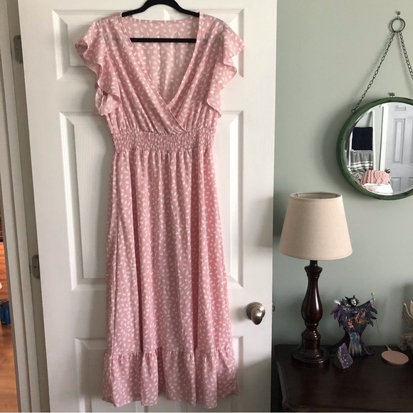 Dresses & Skirts - Pink abstract polka dot wrap front maxi dress in size XL